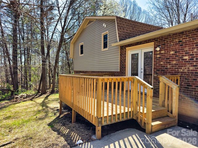 323 Mount Bethel Road, Harmony, NC 28634