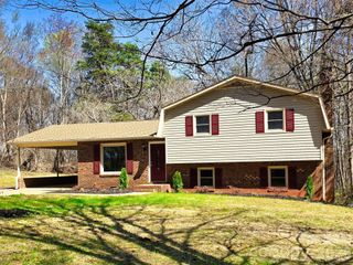 323 Mount Bethel Road, Harmony, NC 28634