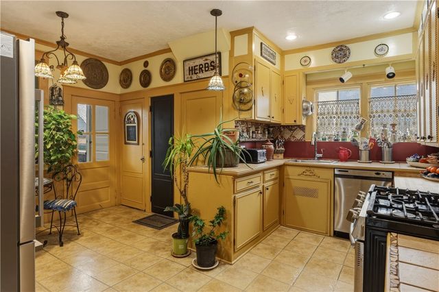 901 West Water Street, Elmira, NY 14905