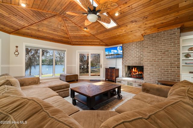 175 Gus Lane, New Bern, NC 28562