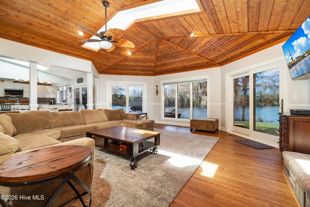 175 Gus Lane, New Bern, NC 28562