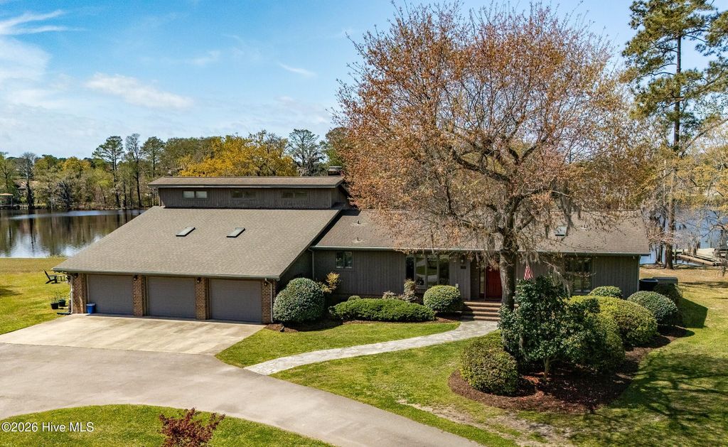 175 Gus Lane, New Bern, NC 28562