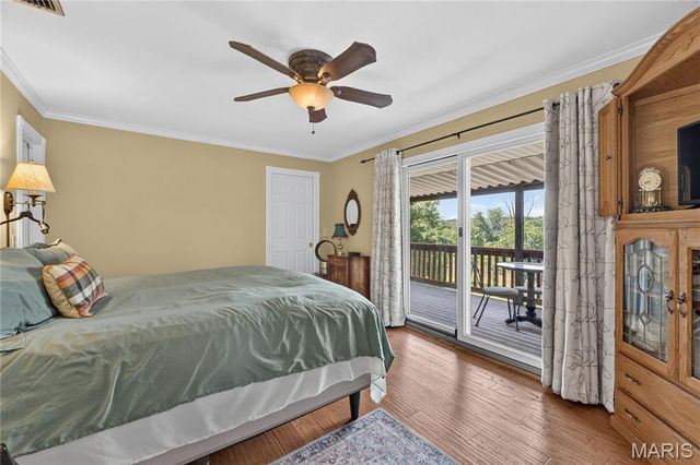4444 Baumgartner Road, St Louis, MO 63129