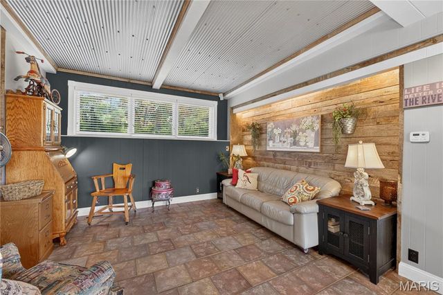 4444 Baumgartner Road, St Louis, MO 63129