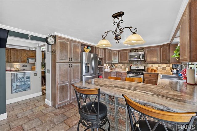 4444 Baumgartner Road, St Louis, MO 63129