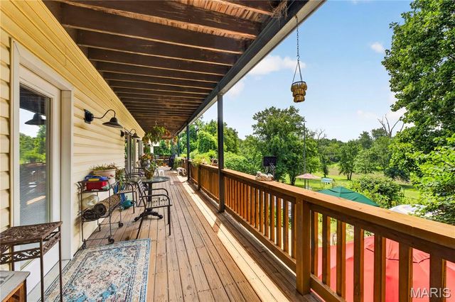 4444 Baumgartner Road, St Louis, MO 63129