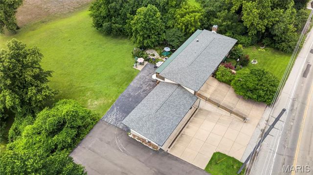 4444 Baumgartner Road, St Louis, MO 63129