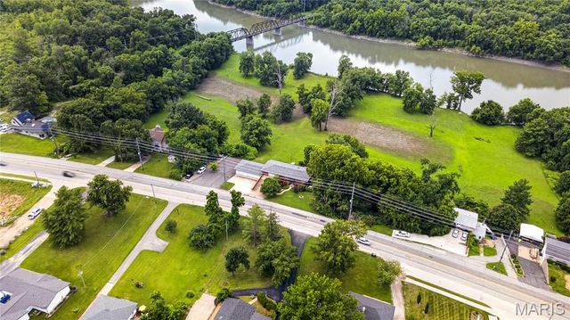 4444 Baumgartner Road, St Louis, MO 63129