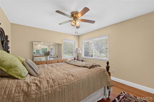 4444 Baumgartner Road, St Louis, MO 63129