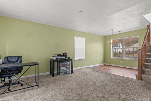 129 Greenfield CRES, Suffolk, VA 23434