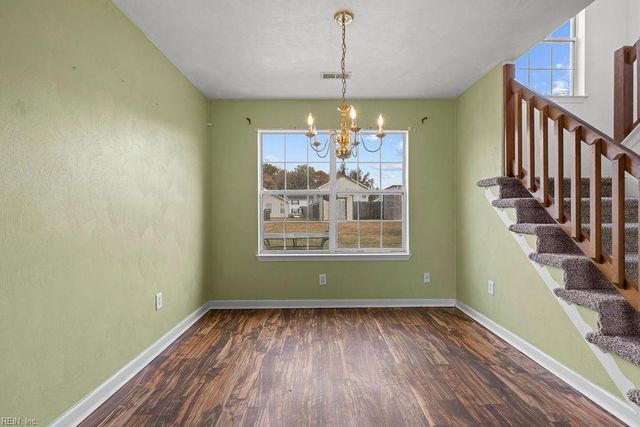 129 Greenfield CRES, Suffolk, VA 23434