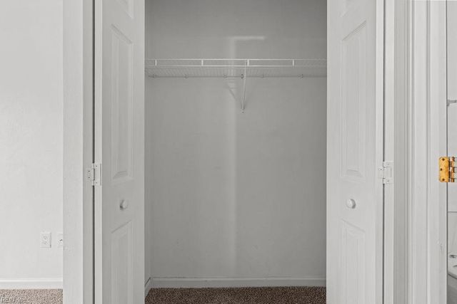 129 Greenfield CRES, Suffolk, VA 23434