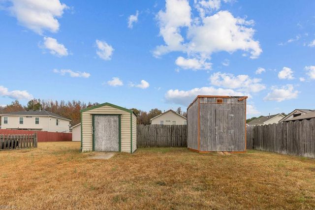 129 Greenfield CRES, Suffolk, VA 23434