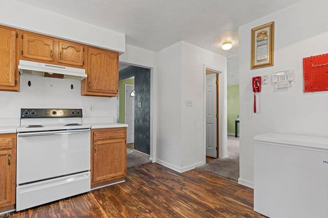 129 Greenfield CRES, Suffolk, VA 23434