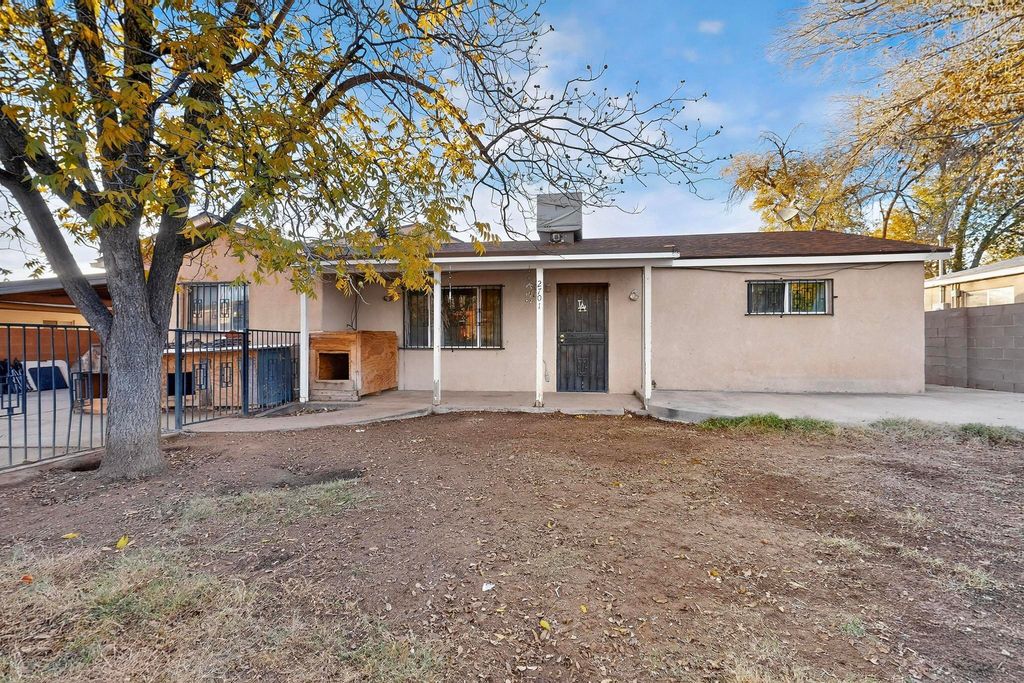 2701 Garcia Street NE, Albuquerque, NM 87112
