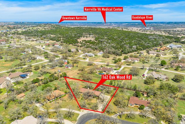 162 Oak Wood Rd, Kerrville, TX 78028