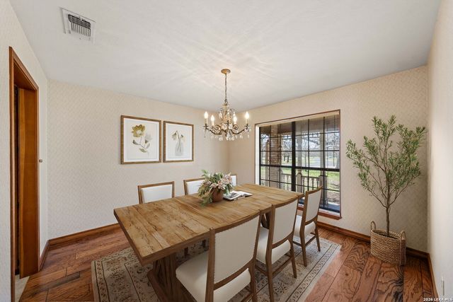 162 Oak Wood Rd, Kerrville, TX 78028