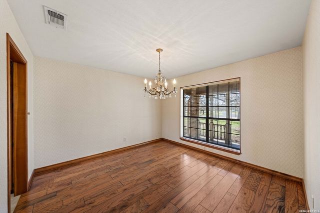 162 Oak Wood Rd, Kerrville, TX 78028