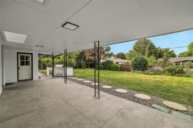 3735 S Hibiscus Way, Denver, CO 80237
