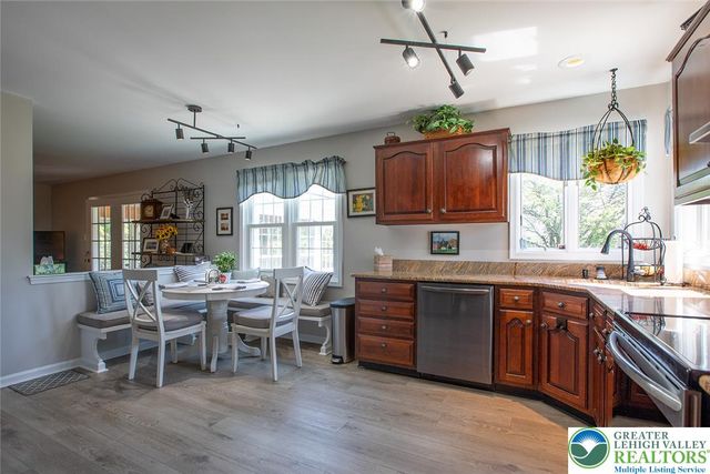87 Ivy League Drive, Maxatawny Twp, PA 19530