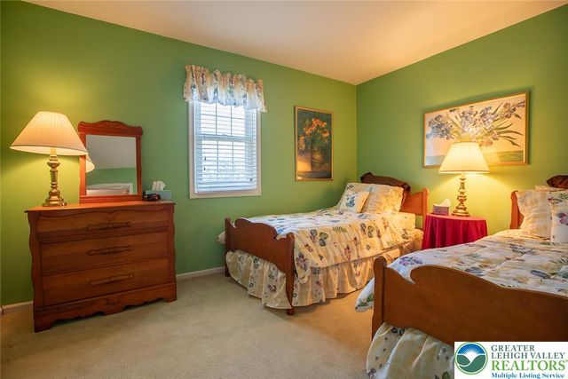 87 Ivy League Drive, Maxatawny Twp, PA 19530