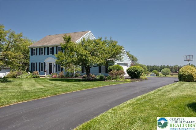 87 Ivy League Drive, Maxatawny Twp, PA 19530