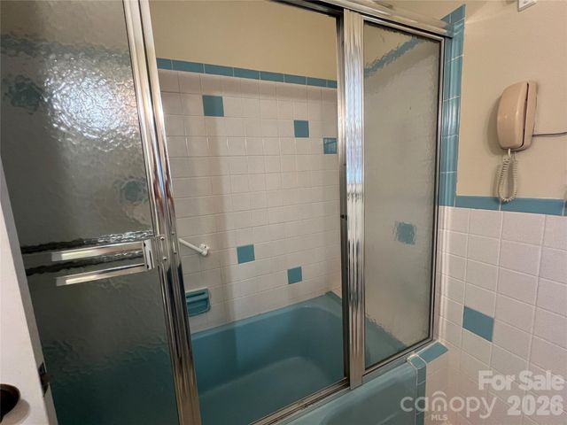 204 Reed Drive, Flat Rock, NC 28731