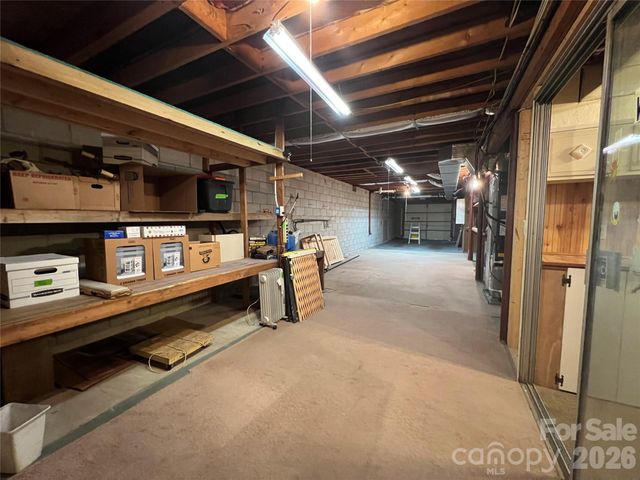 204 Reed Drive, Flat Rock, NC 28731