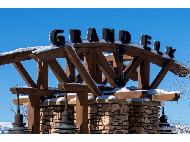 724 Saddle Ridge Cir, Granby, CO 80446