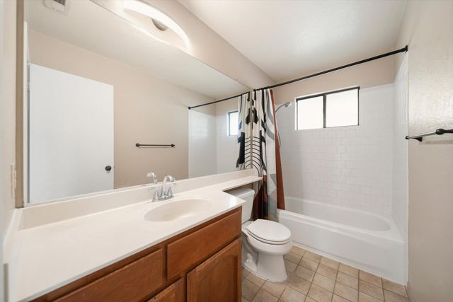 103 Econome Ct, Folsom, CA 95630