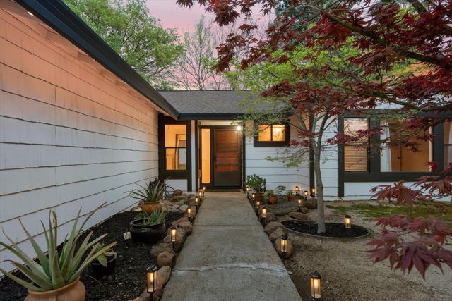 103 Econome Ct, Folsom, CA 95630