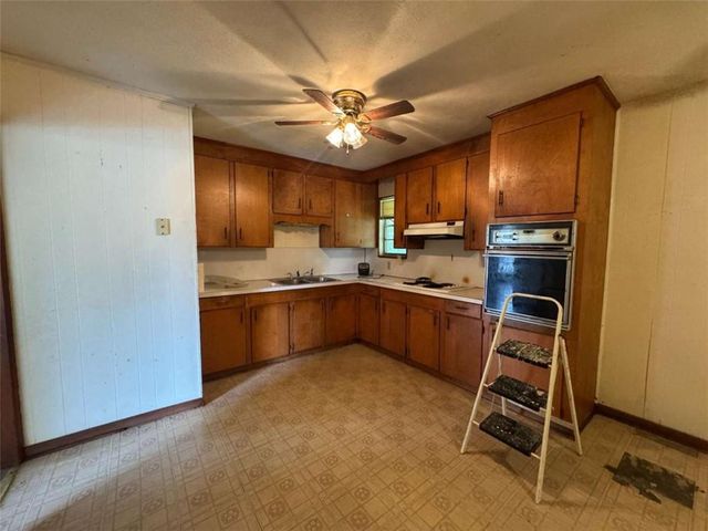 19 Lindsey Drive, Rome, GA 30165
