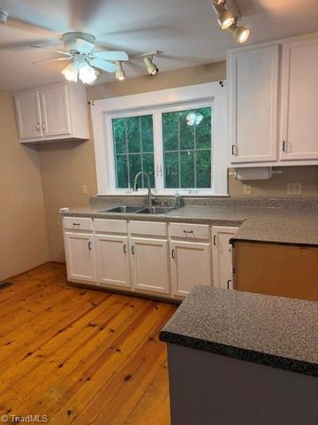 295 Spring Street, Denton, NC 27239