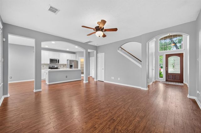 15 Bellisima Court, The Woodlands, TX 77384