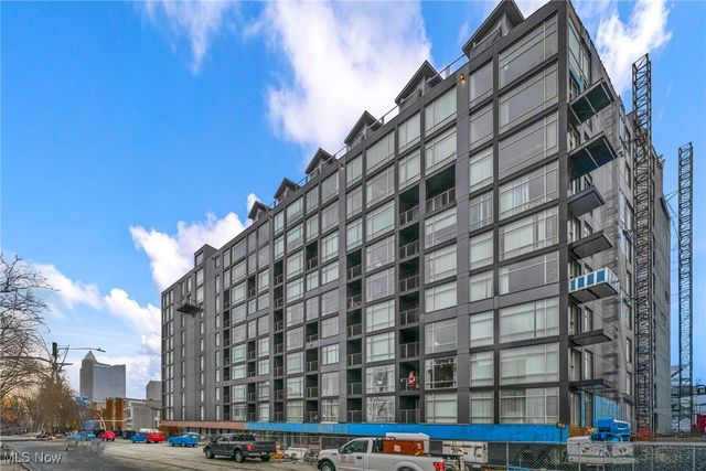 2222 Detroit Road 304, Cleveland, OH 44113