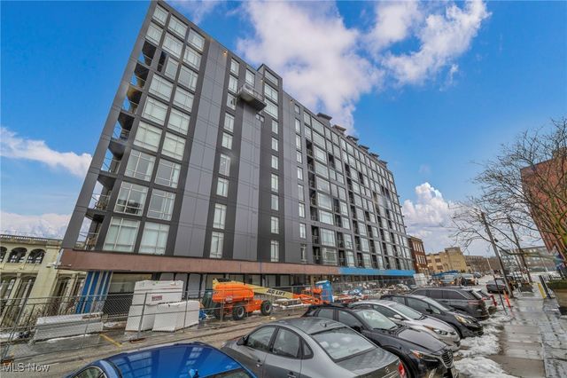 2222 Detroit Road 304, Cleveland, OH 44113