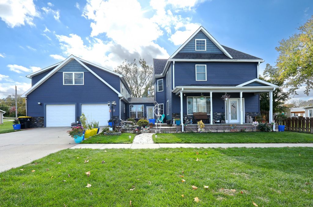 215 W Spring Street, Colfax, IA 50054