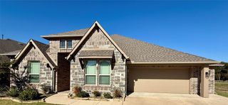 218 Oakcrest Drive, Justin, TX 76247