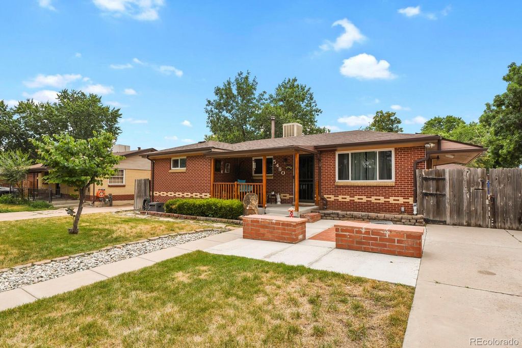 5480 W Arizona Place, Lakewood, CO 80232