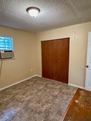 809 Herbert, Marshall, TX 75670