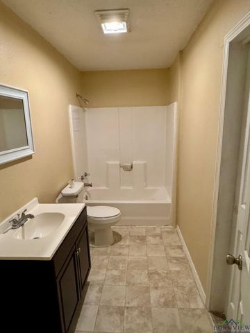 809 Herbert, Marshall, TX 75670