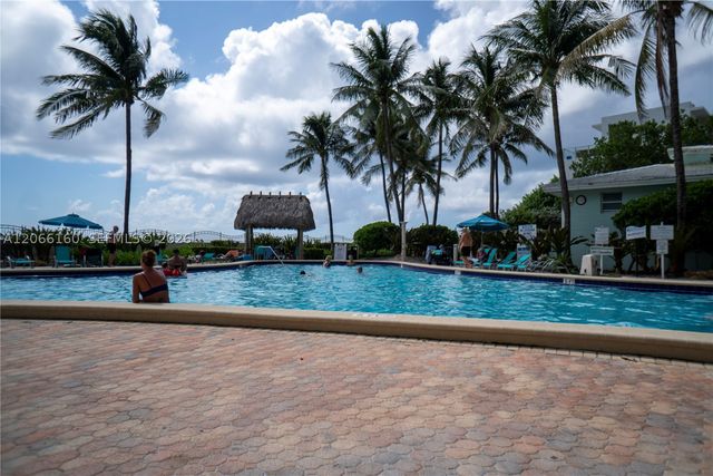 3901 S Ocean Dr PH16O, Hollywood, FL 33019
