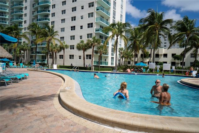 3901 S Ocean Dr PH16O, Hollywood, FL 33019