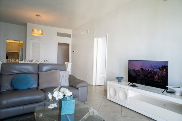3901 S Ocean Dr PH16O, Hollywood, FL 33019