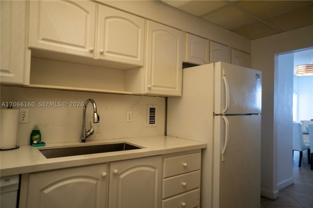 3901 S Ocean Dr PH16O, Hollywood, FL 33019