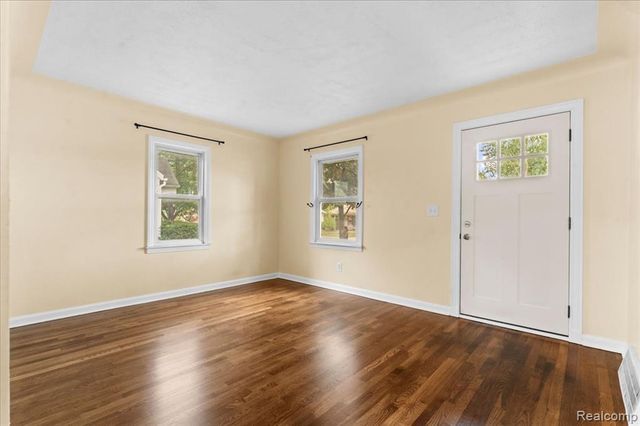 2254 Dorothea Road, Berkley, MI 48072