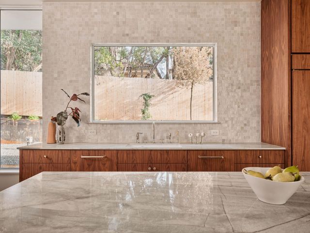 1901 Toro Canyon RD, Austin, TX 78746