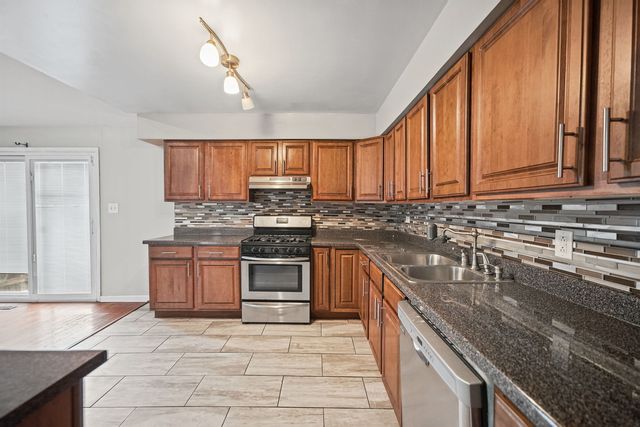 4121 Indian Hill Drive, Country Club Hills, IL 60478