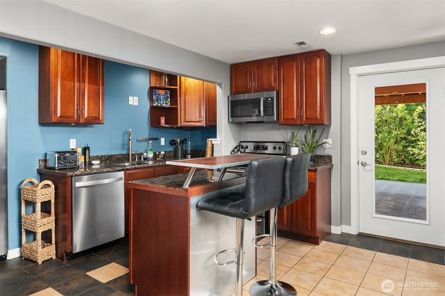 15201 Simonds Road NE, Kenmore, WA 98028