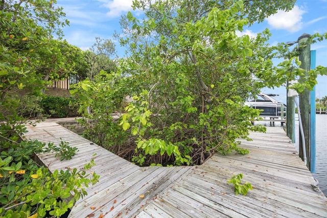 1005 PIANO LANE, Apollo Beach, FL 33572